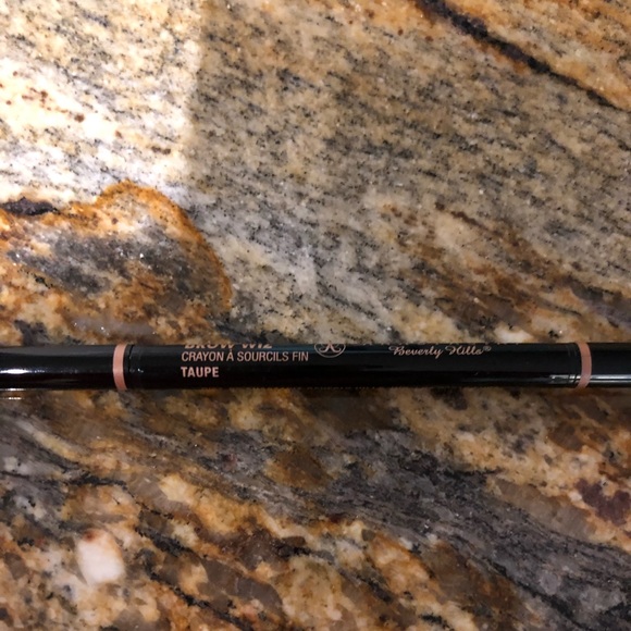 Anastasia Beverly Hills brow wiz - Picture 2 of 4